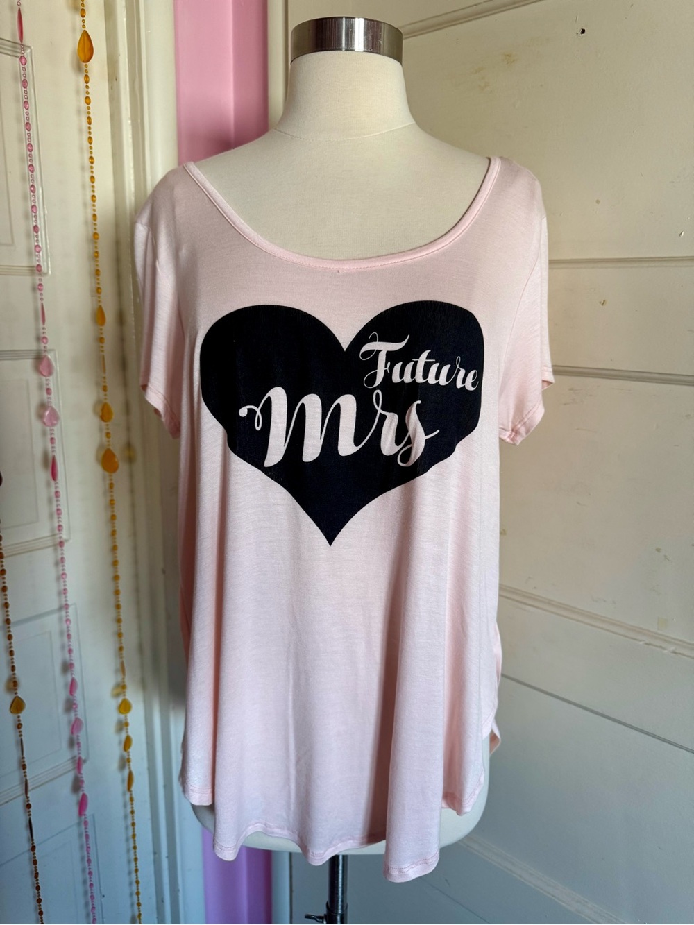 Miami Future Mrs Bridal Graphic Tee Pink Large NWT Bachelorette